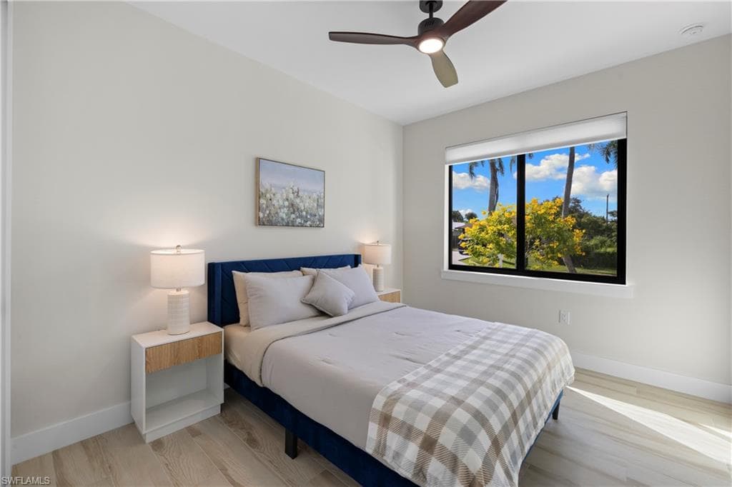 2533 Storter AVE-26