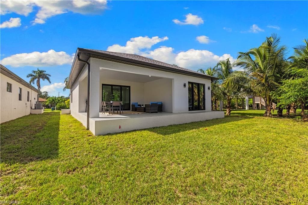 2533 Storter AVE-42