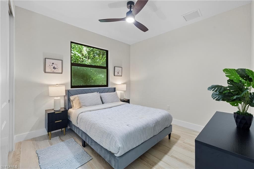 2533 Storter AVE-31