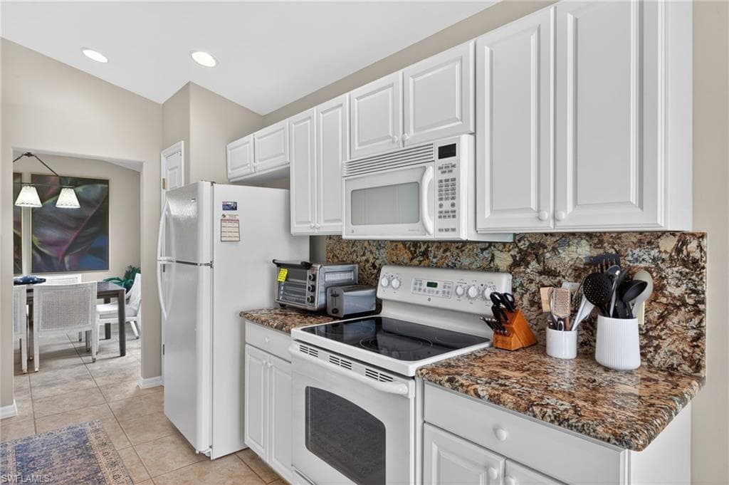 10082 Oakhurst WAY-12