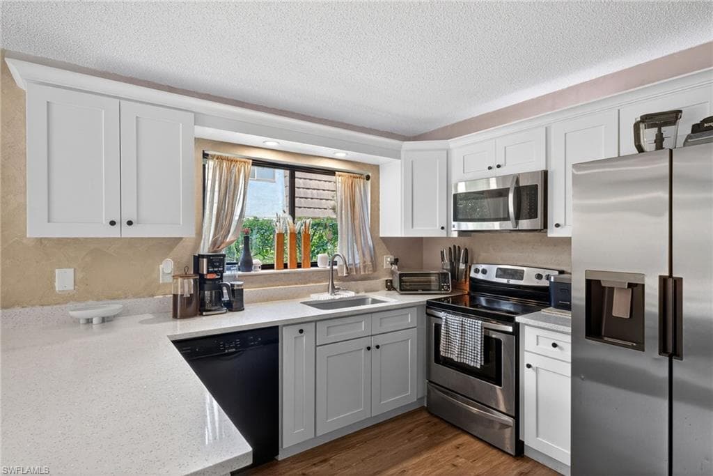 1466 Park Shore CIR 3-5
