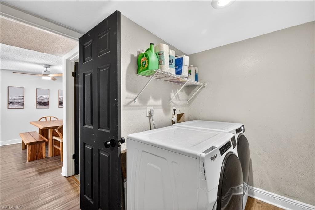 1466 Park Shore CIR 3-24