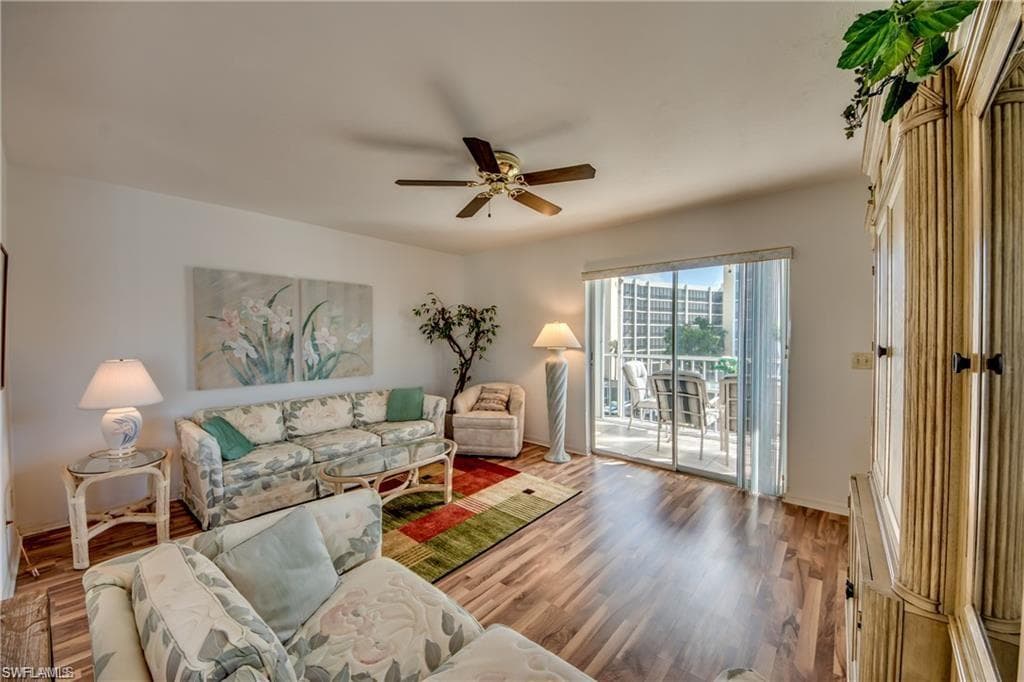 4541 Bay Beach LN 341-22