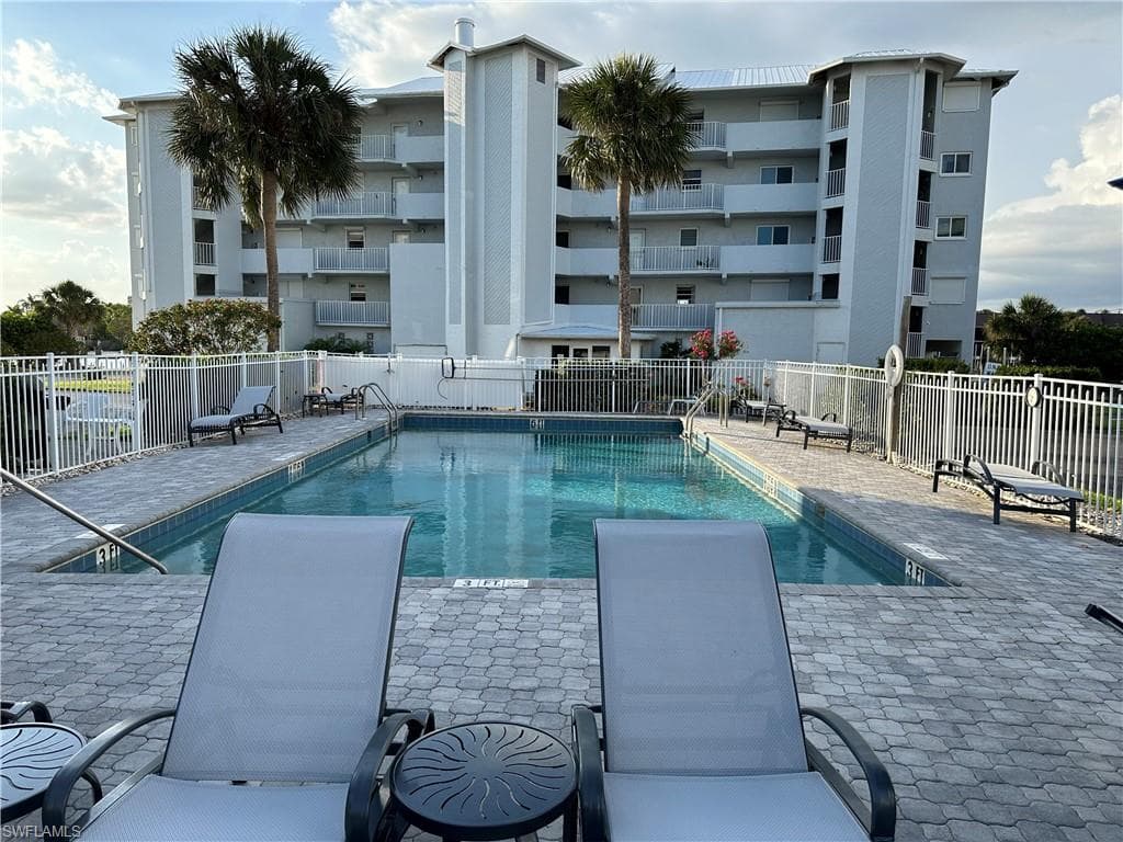 4541 Bay Beach LN 341-1