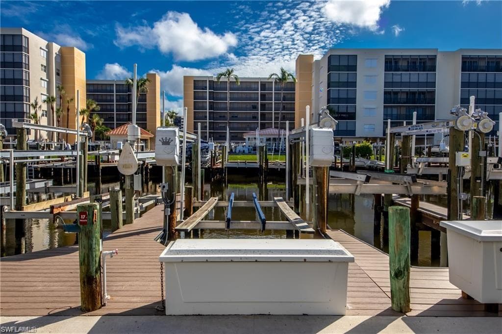 4541 Bay Beach LN 341-5