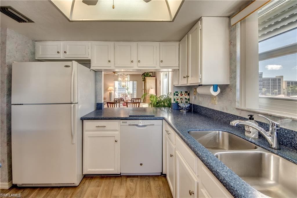 4541 Bay Beach LN 341-12