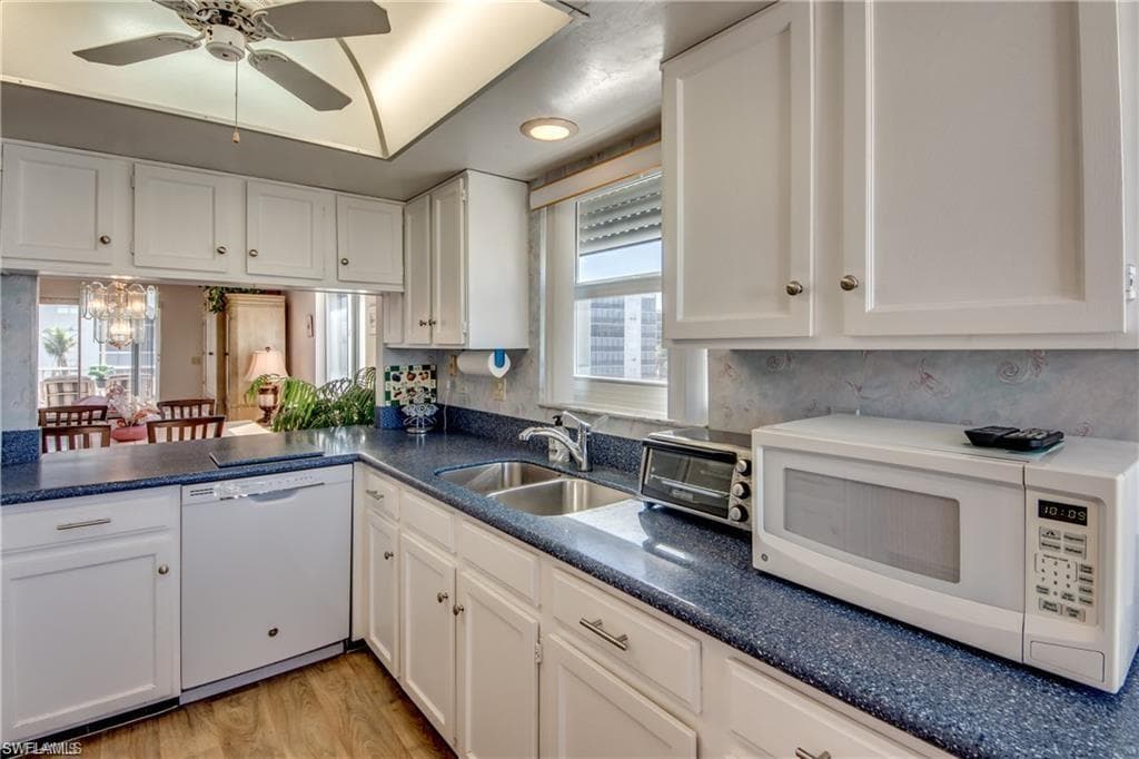 4541 Bay Beach LN 341-11