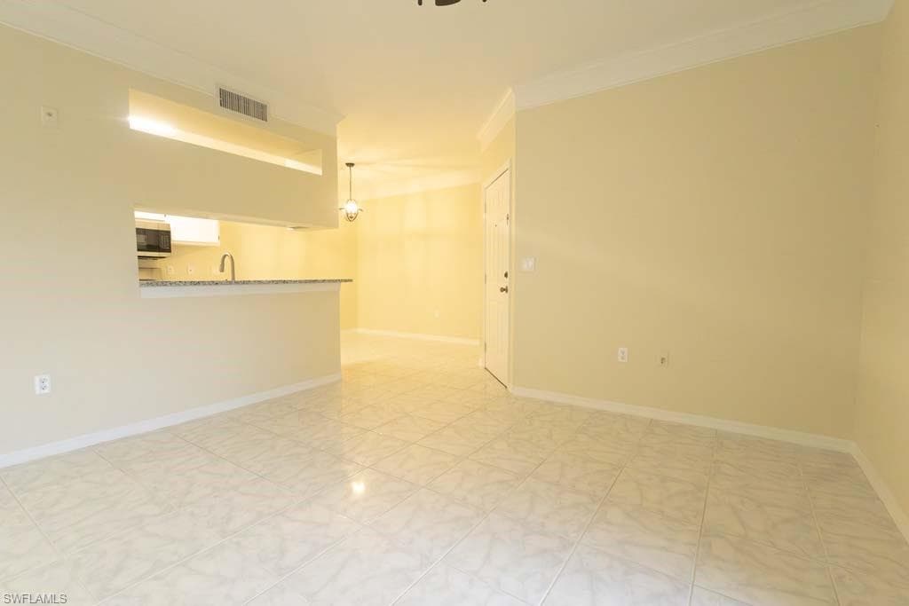 11521 Villa Grand 911-12