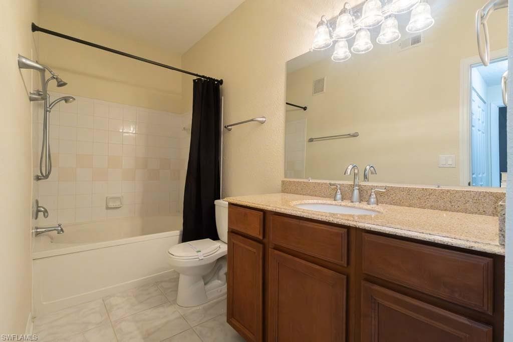 11521 Villa Grand 911-17