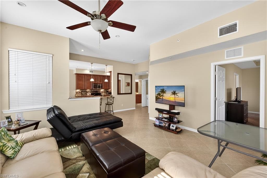 8541 Oakshade CIR 2-5