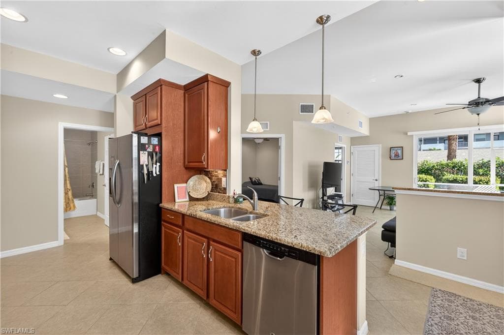 8541 Oakshade CIR 2-11