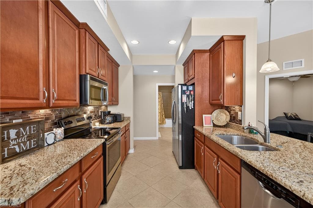 8541 Oakshade CIR 2-9