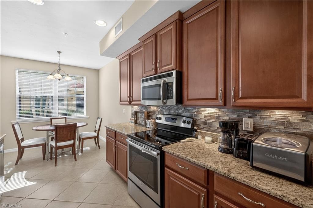 8541 Oakshade CIR 2-10