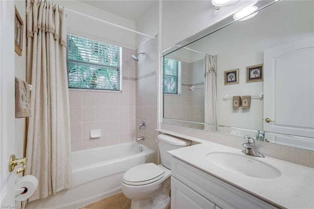 15076 BALMORAL LOOP-21
