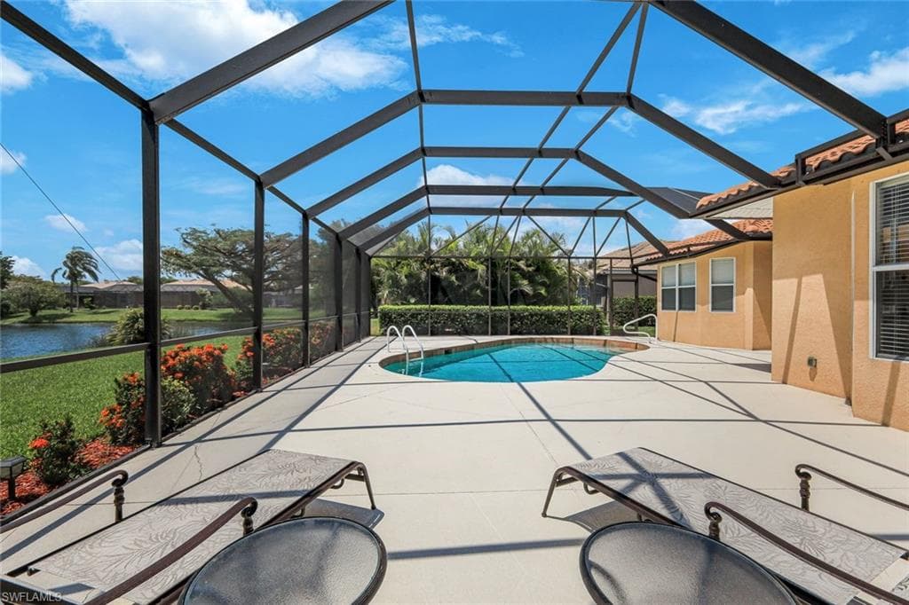 15076 BALMORAL LOOP-32