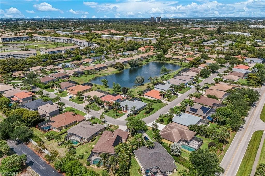 15076 BALMORAL LOOP-47