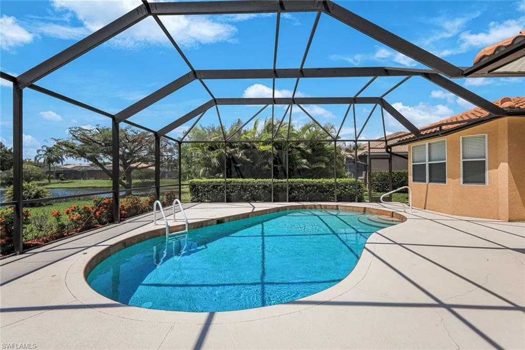 15076 BALMORAL LOOP-30