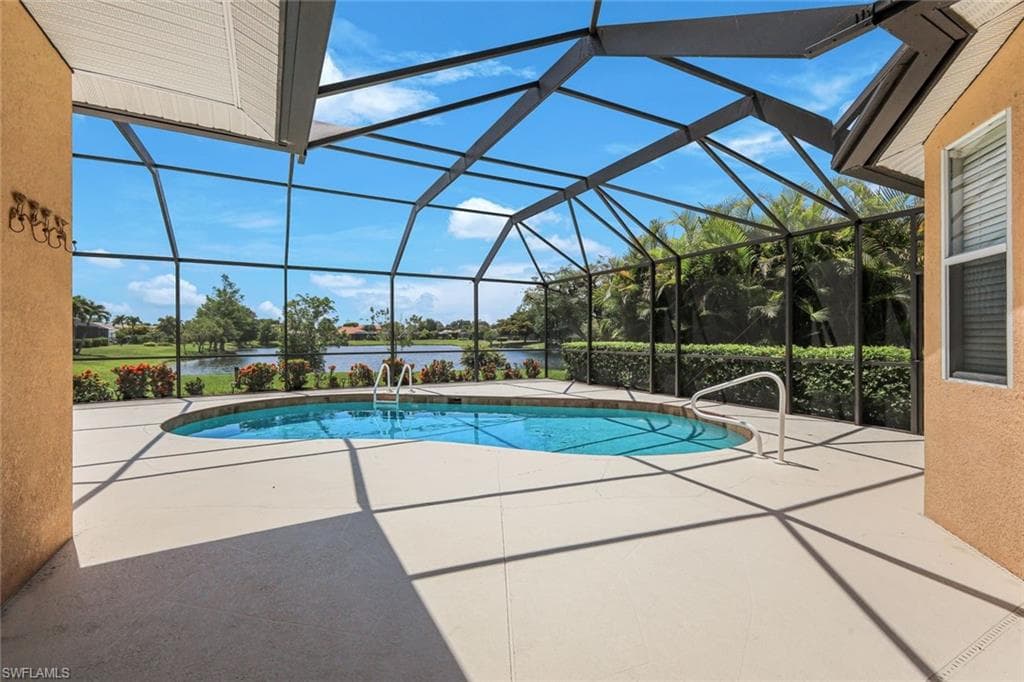 15076 BALMORAL LOOP-28