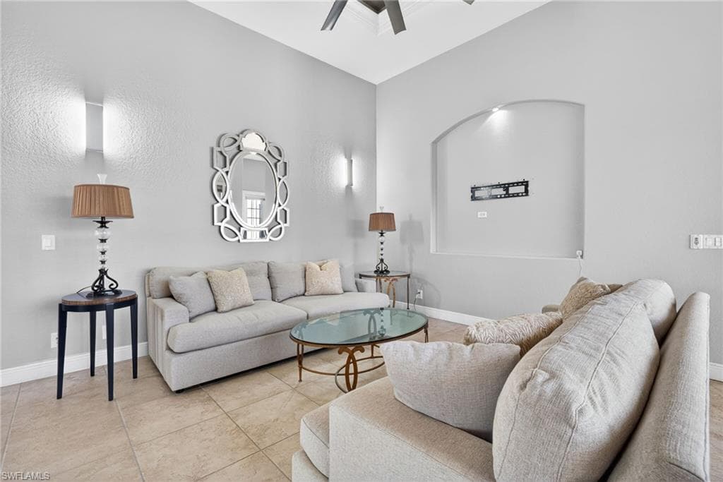 27001 Harbor DR-6