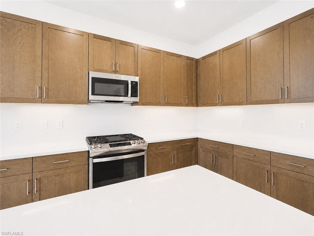 20921 Thistle Leaf LN-13