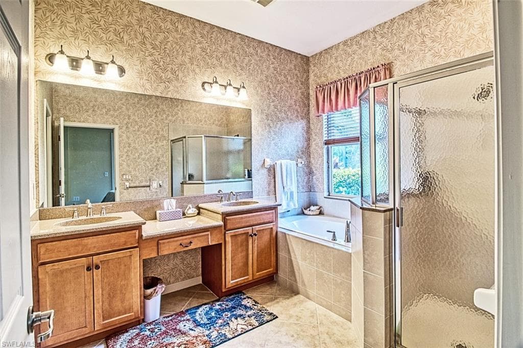 3460 Lakeview Isle CT-27