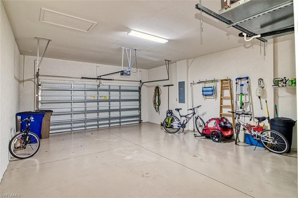 3460 Lakeview Isle CT-38