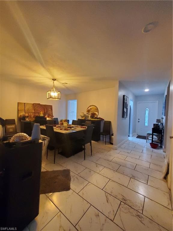 306 Hollywood ST-6