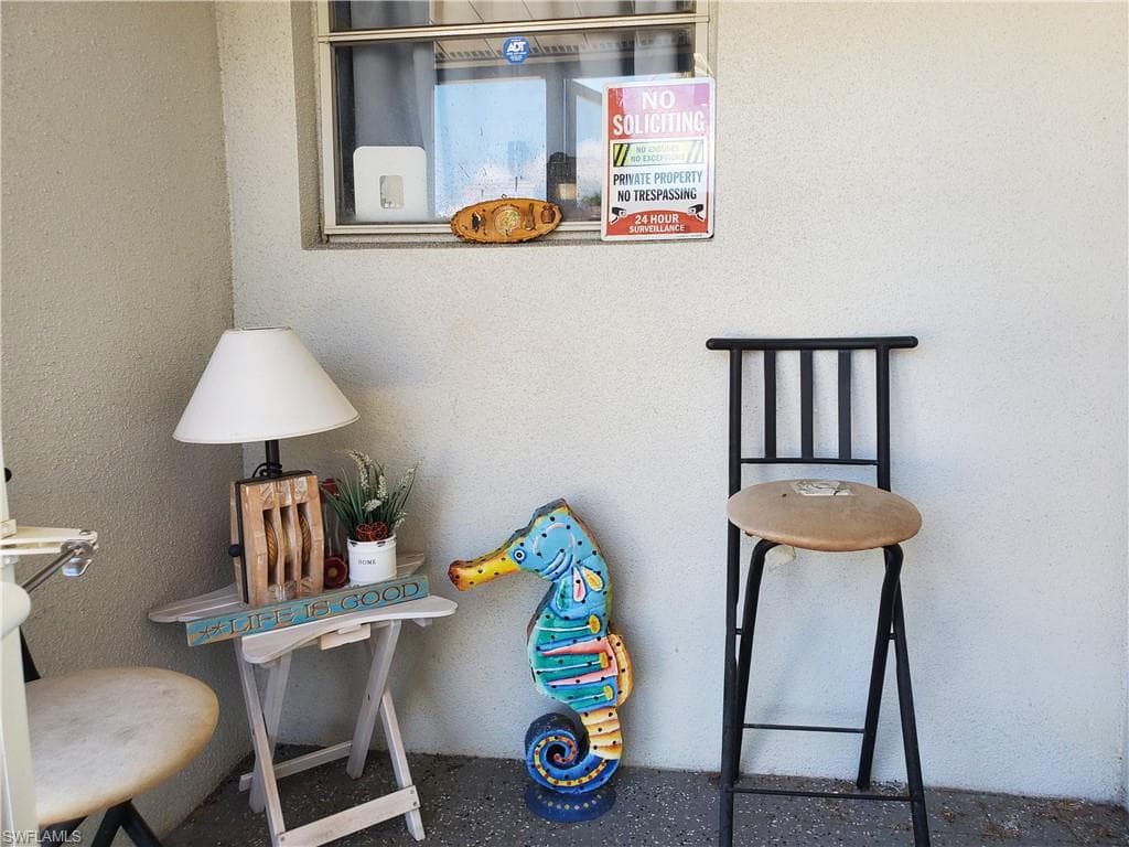 306 Hollywood ST-2