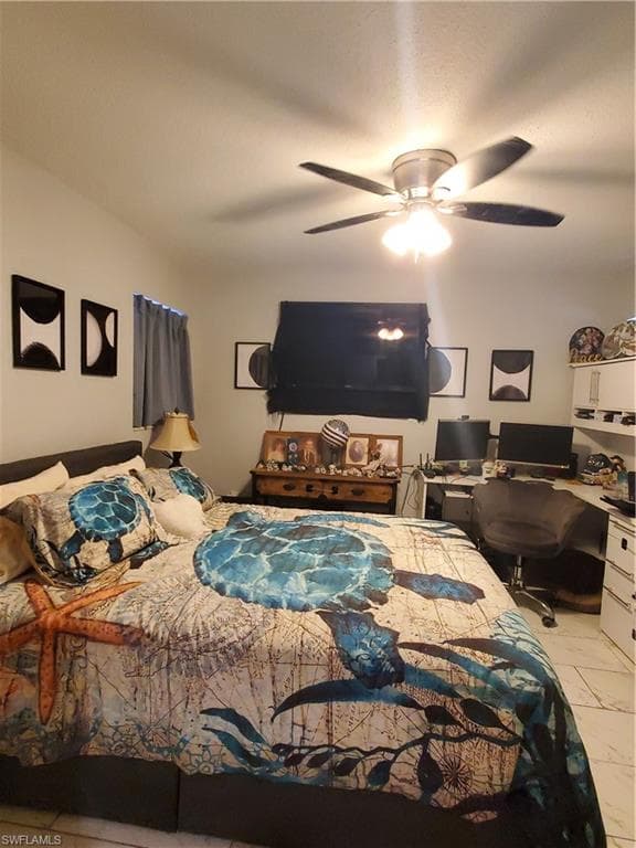 306 Hollywood ST-8