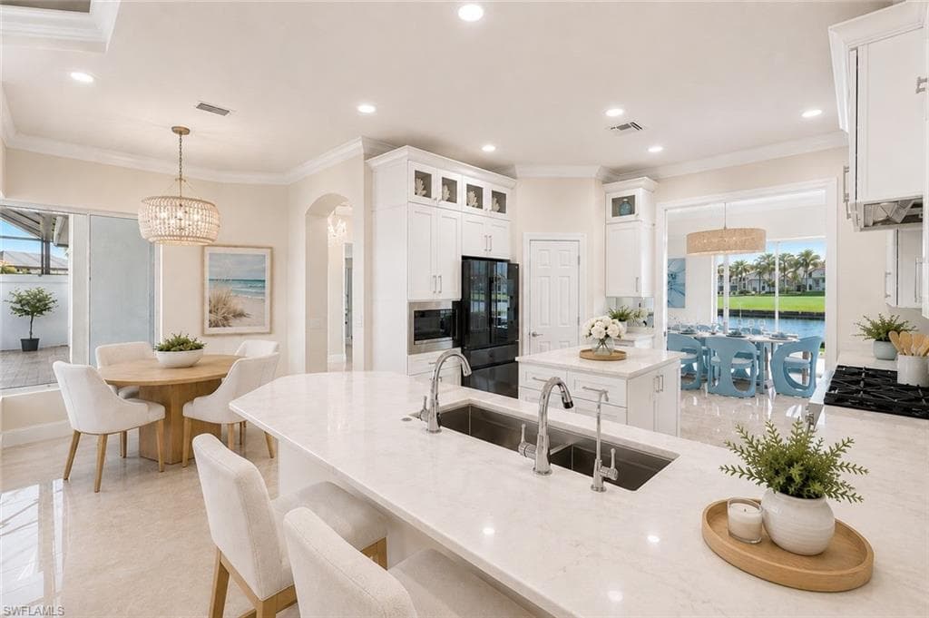 22660 Fairlawn CT-6