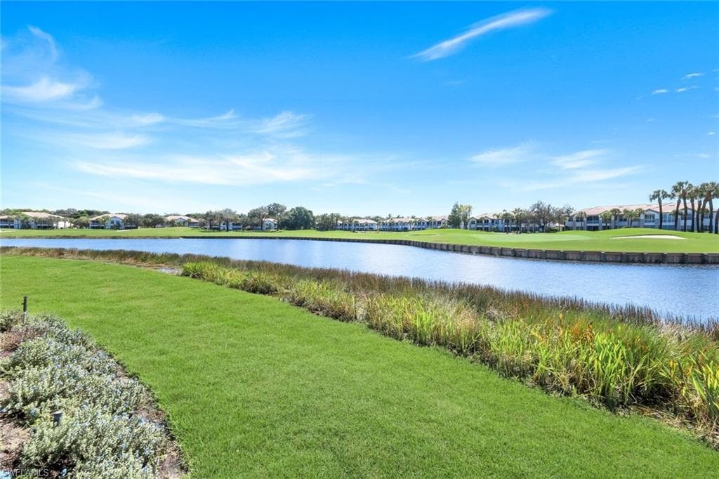 22660 Fairlawn CT-31