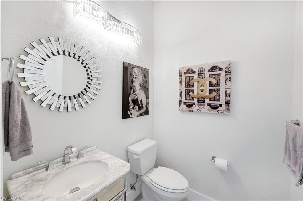 22660 Fairlawn CT-20