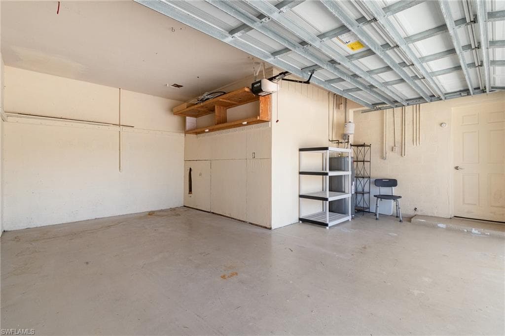 4822-4824 Gary RD A & B-30