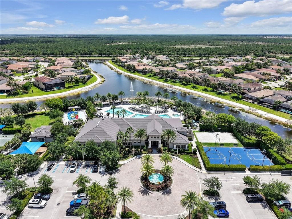 4716 Kensington CIR-41