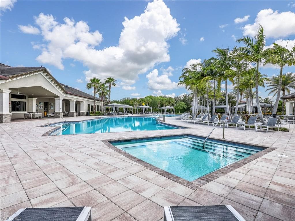 4716 Kensington CIR-45