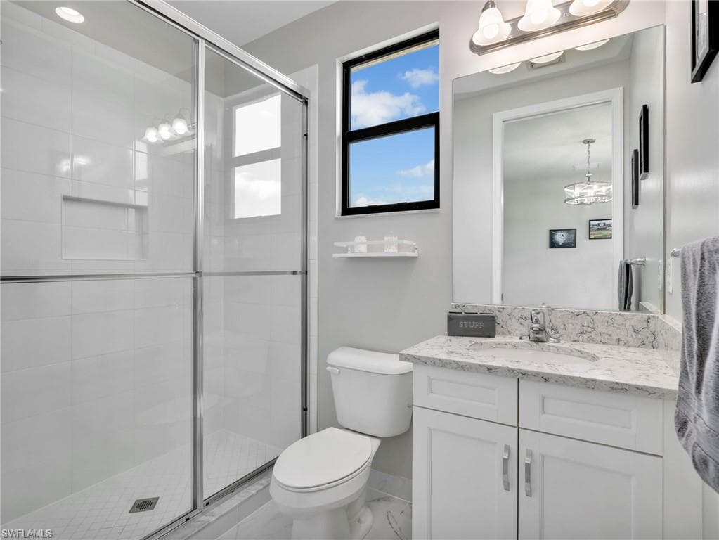 4716 Kensington CIR-25