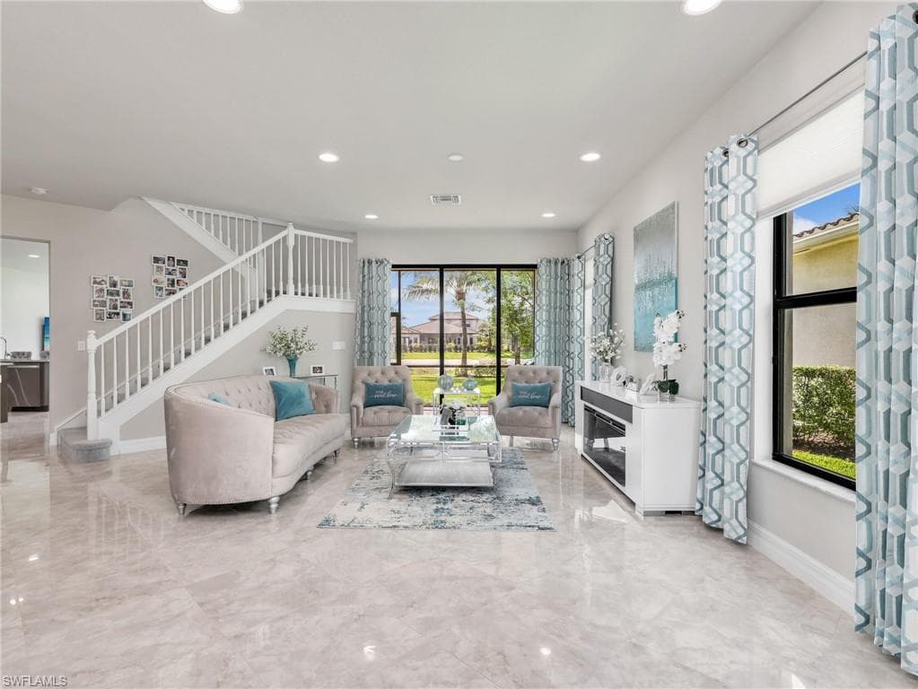 4716 Kensington CIR-2