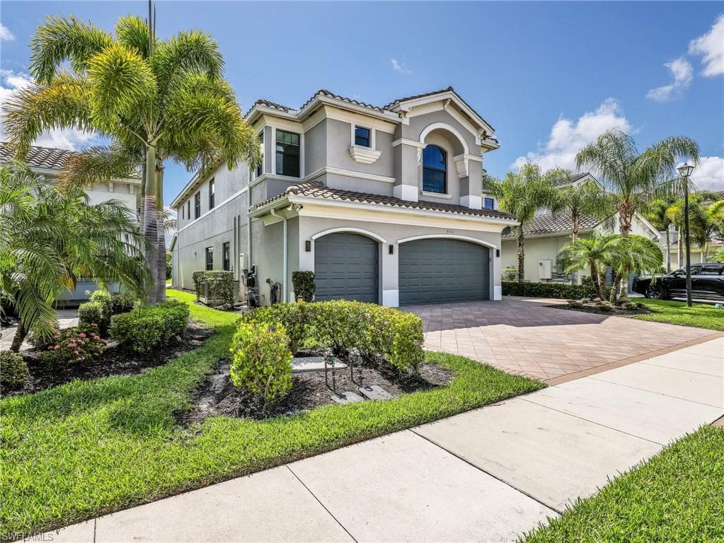 4716 Kensington CIR-1