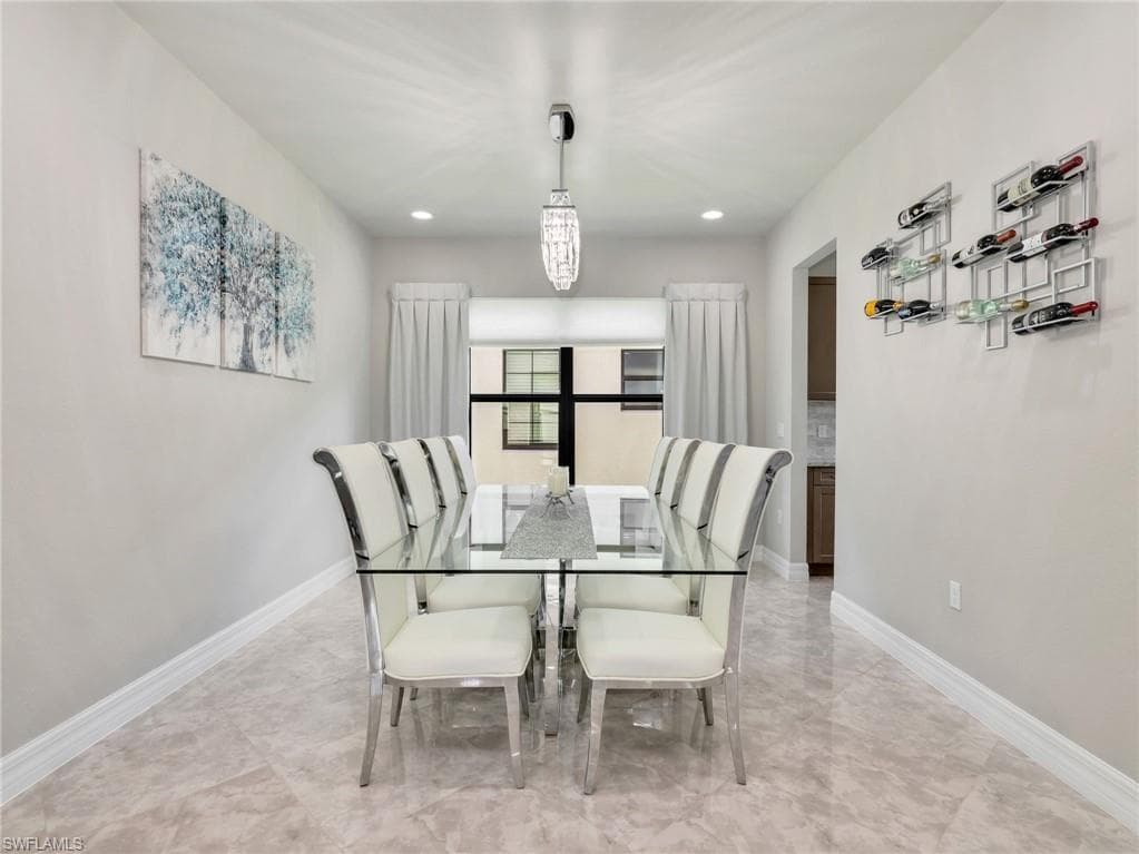4716 Kensington CIR-4