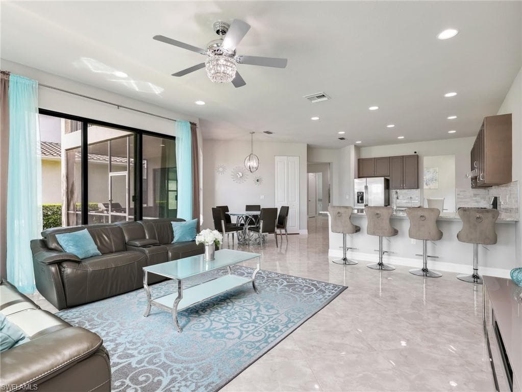 4716 Kensington CIR-8