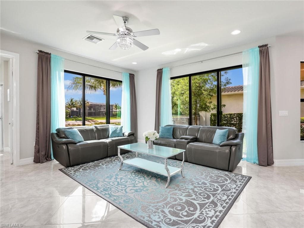 4716 Kensington CIR-9