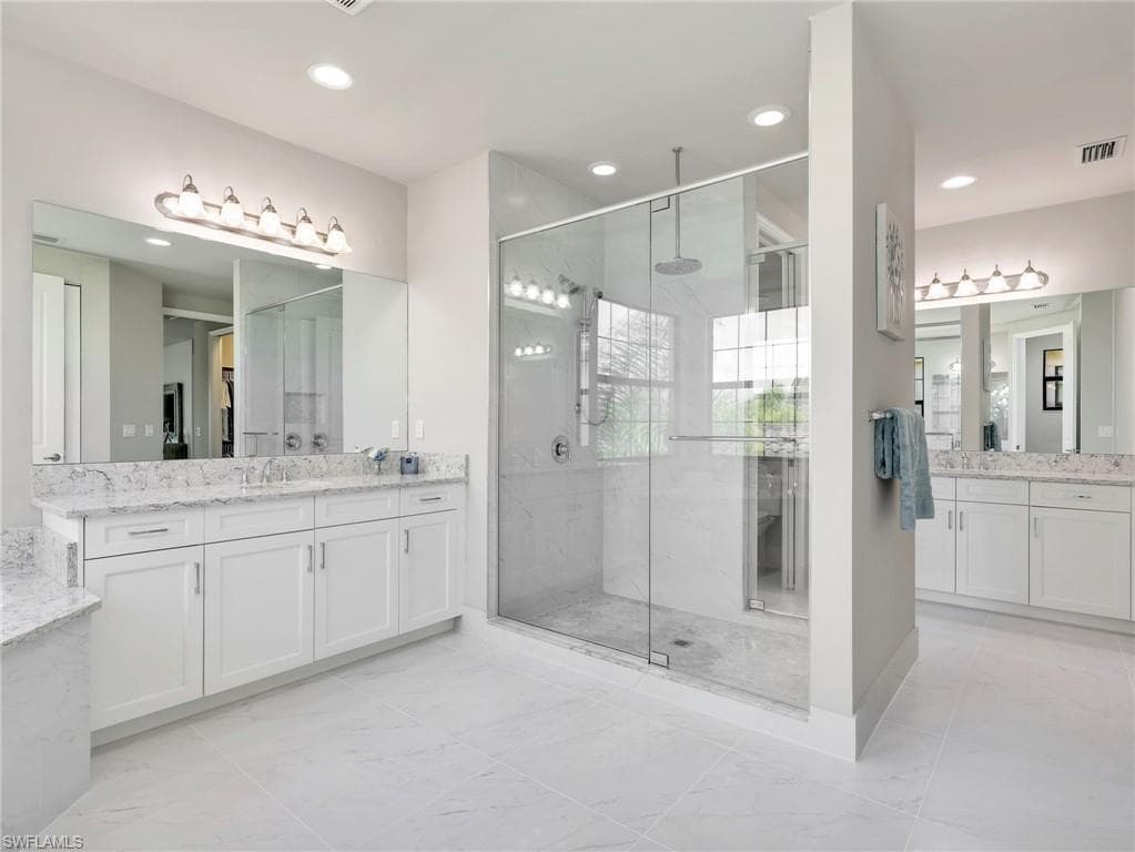 4716 Kensington CIR-32