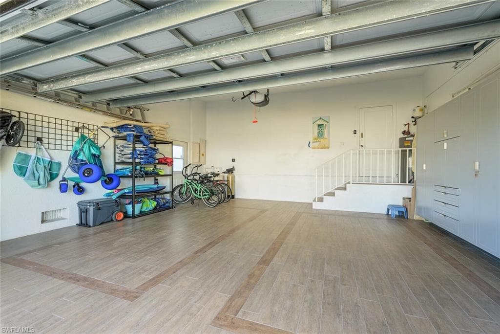 452 Willet AVE-22