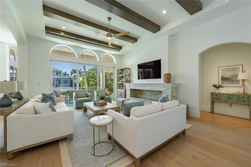 452 Willet AVE-4