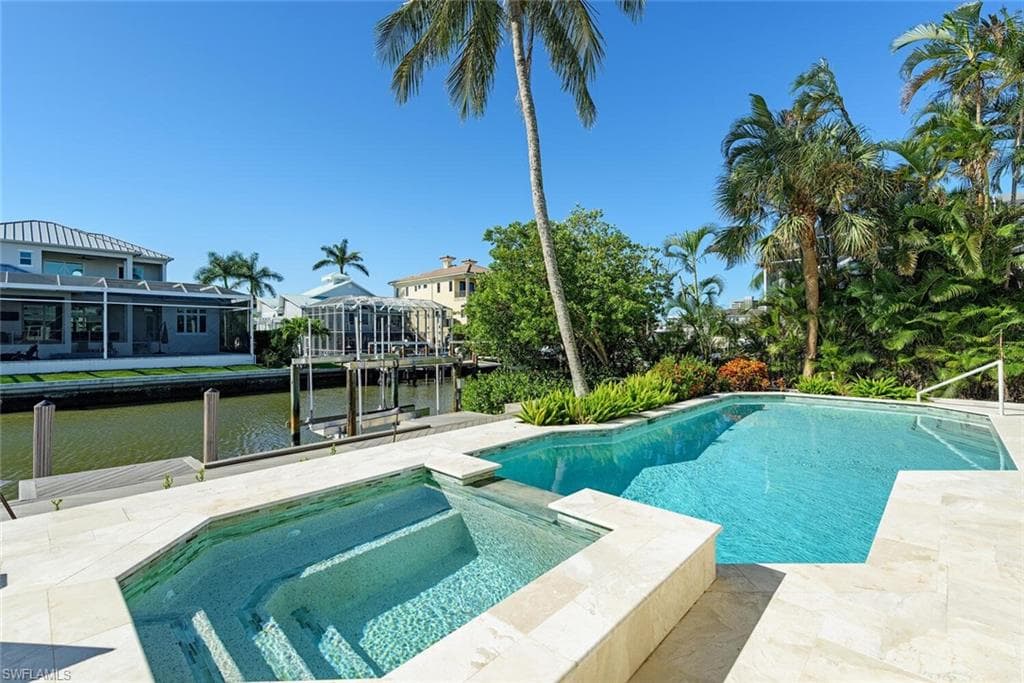 452 Willet AVE-17