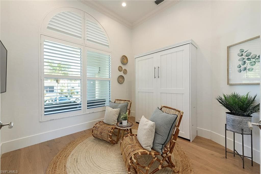 452 Willet AVE-14