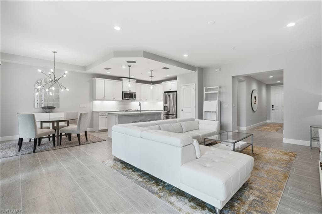 2560 Seychelles DR 1003-4