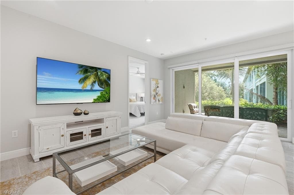 2560 Seychelles DR 1003-3
