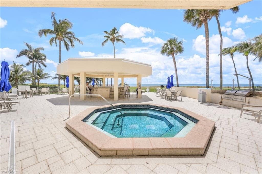 4901 Gulf Shore BLVD N 104-17