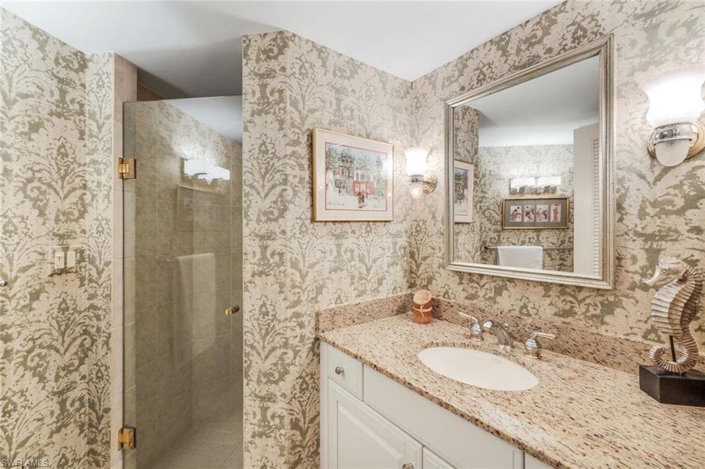 4901 Gulf Shore BLVD N 104-12